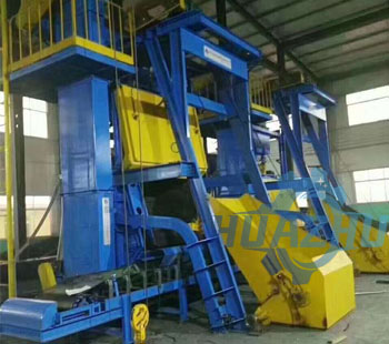 Steel track shot blasting cleaning machine